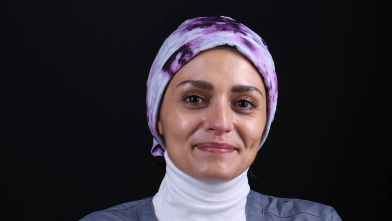 Uśmiech na wymiar. Metamorfoza uśmiechu | Galila Al-Medhagi